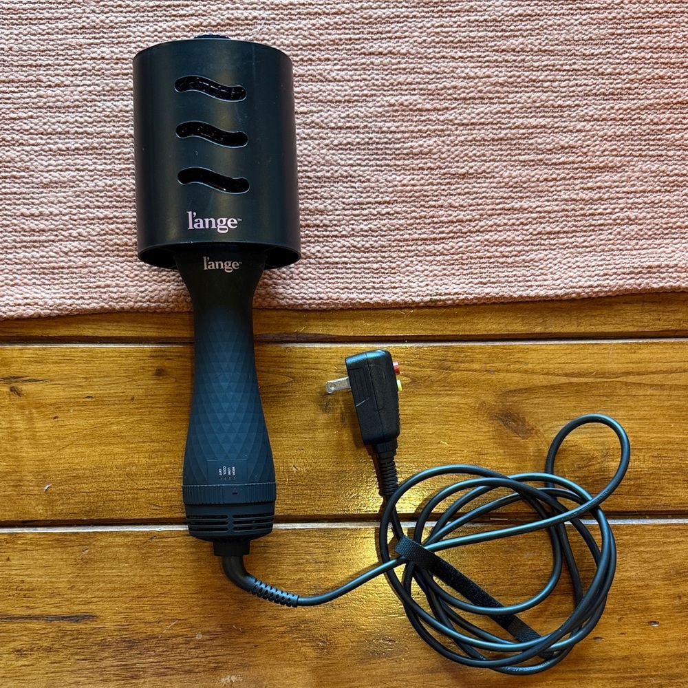 L'ange Black brush Hair Styling Tool